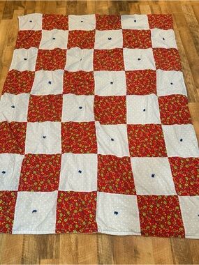 Handmade Patchwork Quilt Throw 70x51 Red White Checkerboard Hearts Cottagecore
